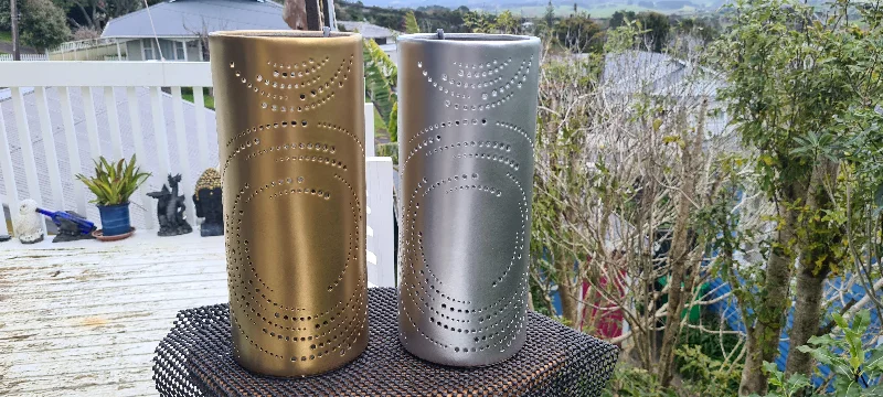 Lava Lamps for Vegan Restaurants to Create a Natural VibeSILVER & GOLD CERAMIC SWIRL LAMPS-painted by me Lava Lamps for Vegan Restaurants to Create a Natural VibeSILVER & GOLD CERAMIC SWIRL LAMPS-painted by me