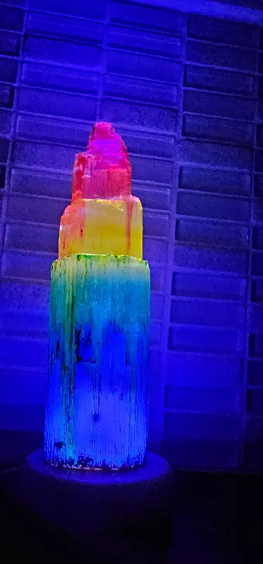 Lava Lamps for Grocery Stores' Specialty SectionsCHAKRA 15cm SELENITE LAMPS