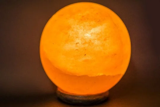 Battery - Operated Salt Lamps for Portable UseBall shape salt lamp