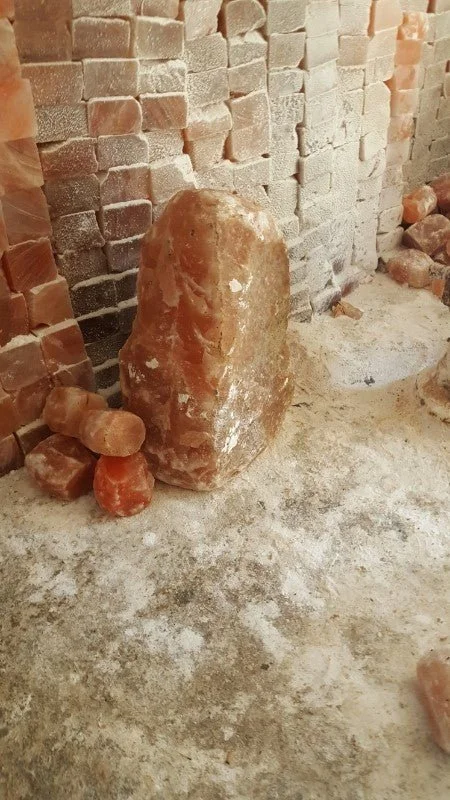 Salt Lamps for Holistic Health and Wellness636 Pound Himalayan Salt Lamp