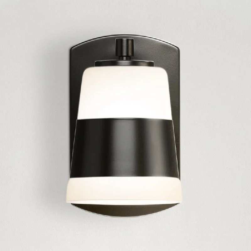 Industrial Lighting for Chemical PlantsUHP4642 Modern Indoor Bath Light, 7-7/8''H x 6-3/4"W x 4-3/4''D, Matte Black Finish, Rheine Collection Industrial Lighting for Chemical PlantsUHP4642 Modern Indoor Bath Light, 7-7/8''H x 6-3/4"W x 4-3/4''D, Matte Black Finish, Rheine Collection