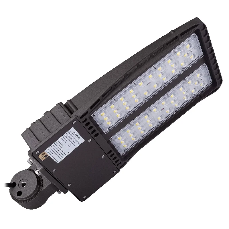 Industrial Lighting for Food Processing Factories150W LED SHOEBOX AREA LIGHT (5 YEAR WARRANTY) Industrial Lighting for Food Processing Factories150W LED SHOEBOX AREA LIGHT (5 YEAR WARRANTY)