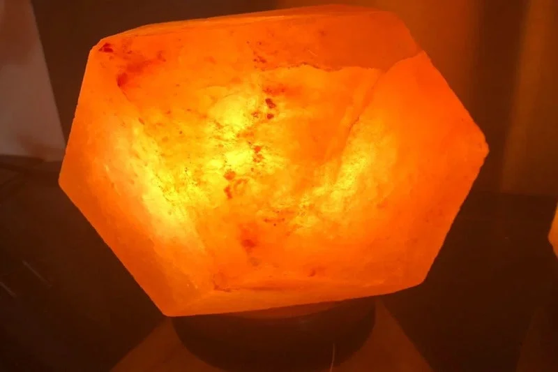 Salt Lamps with Built - in Essential Oil DiffusersDiamond Salt Lamp