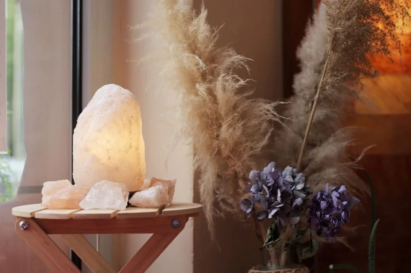 Himalayan Salt Lamps for Bedroom AmbianceSmall white salt lamp 1-2 KG