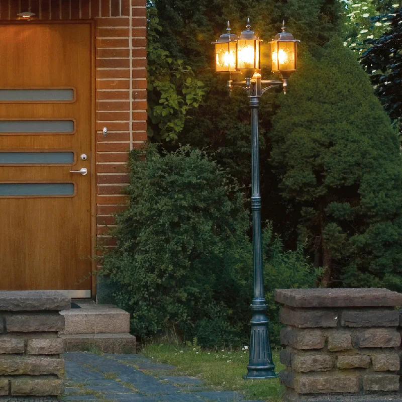 Milo Triple Post Light IP43