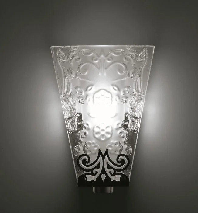 victorian style wall lamps with intricate metalwork for traditional entrywaysVicky Fabbian D69 D01 Lead Crystal Wall Light