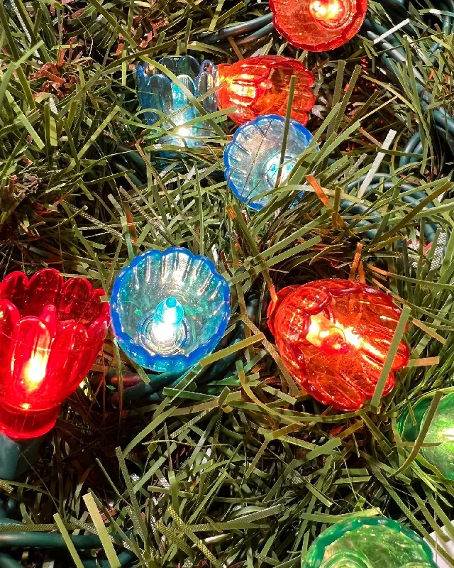 String Lights with Multicolored Bulbs for Festive OccasionsRetro Tulip Light String
