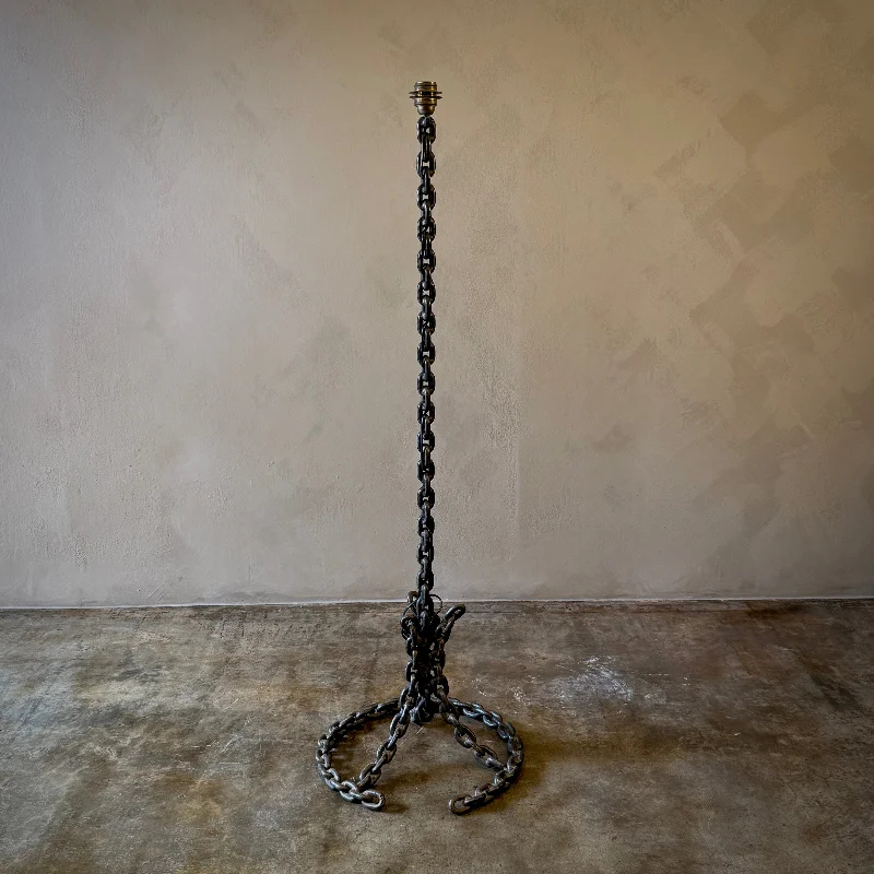 Industrial Ceiling - Mounted Lighting for Assembly PlantsChain Floor Lamp