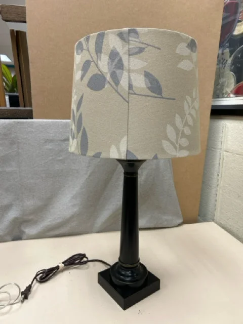 Giant Lava Lamps for Themed Party VenuesBROWN METAL LAMP LEAF SHADE