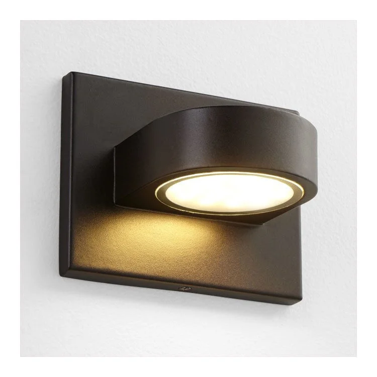 Recessed lights for sunrooms to blend with natural lightEris Single-Light Outdoor Wall Sconce - Oiled Bronze Recessed lights for sunrooms to blend with natural lightEris Single-Light Outdoor Wall Sconce - Oiled Bronze