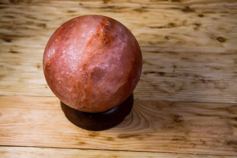 Salt Lamps for Reading Nooks to Create a Relaxing SpaceRound salt lamp