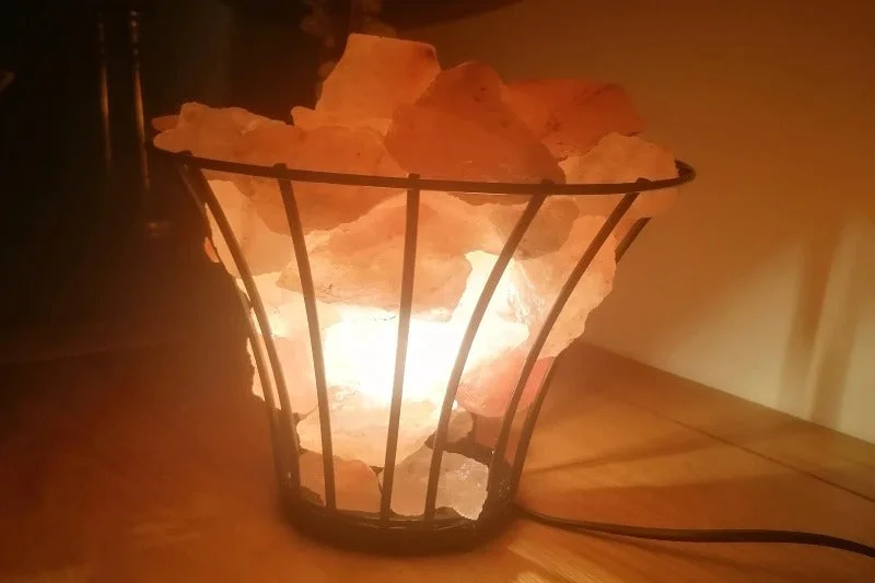 Pink Himalayan Salt Lamps for a Soothing HueMetal Salt Lamp basket