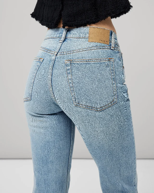 Harlow Mid-Rise Straight Jeans