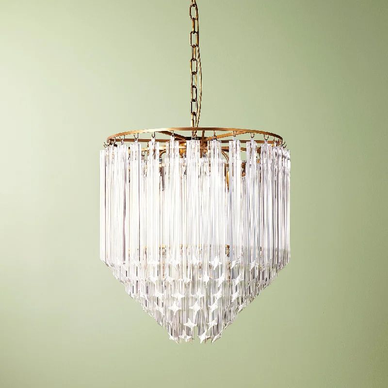 Chandeliers with Clear Crystal for a Sparkling EffectFrancesco chandelier in clear glass