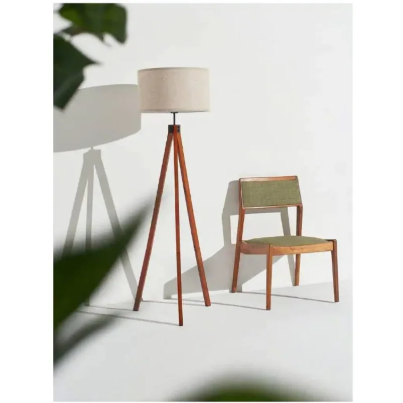 Victorian Style Floor Lamp for Traditional and Elegant Interiors60 Inch Brown Tripod Floor Lamp with Solid Wood Legs Victorian Style Floor Lamp for Traditional and Elegant Interiors60 Inch Brown Tripod Floor Lamp with Solid Wood Legs