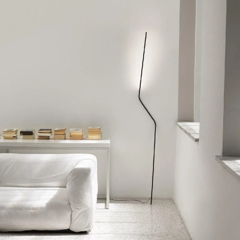 USB Charging Port Floor Lamp for Convenient Device ChargingNemo Neo Floor Lamp