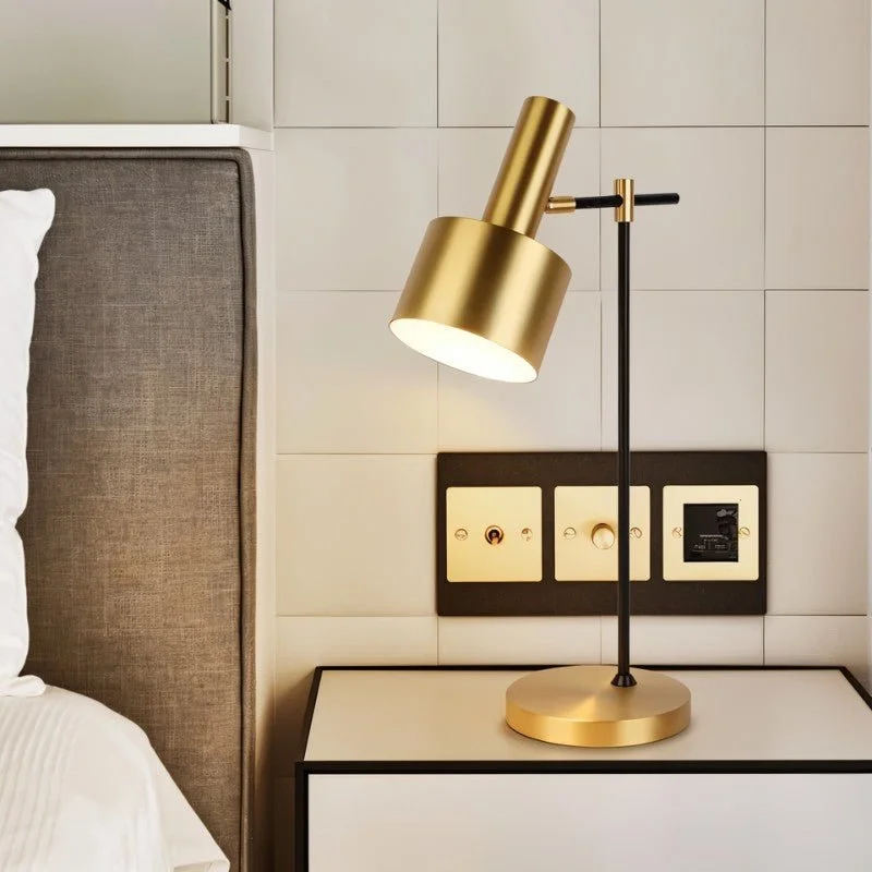 crystal table lamps with dazzling prisms for a glamorous effectKurni Table Lamp