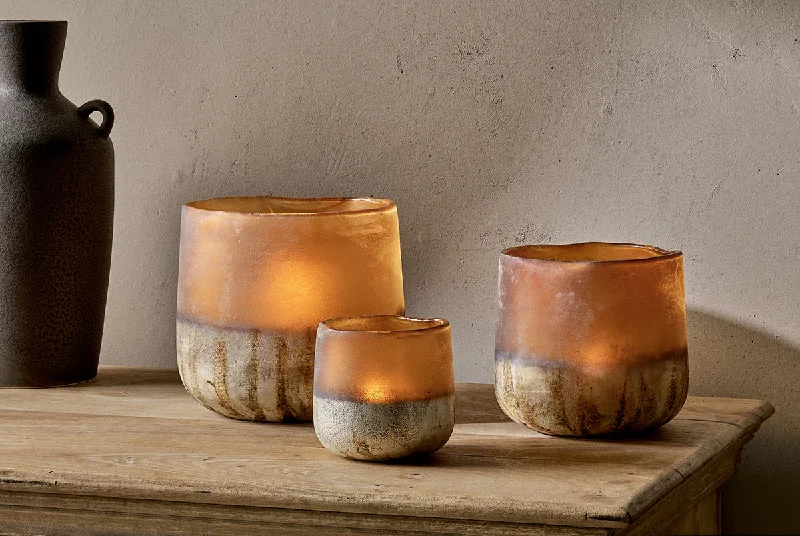 Art Deco Ceiling Lights with Geometric Patterns and Metallic FinishesNgolo Tealight Holder - Antiqued Amber Art Deco Ceiling Lights with Geometric Patterns and Metallic FinishesNgolo Tealight Holder - Antiqued Amber