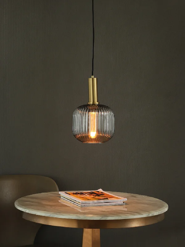Industrial Style Ceiling Lights with Exposed Bulbs and Metal CagesNiamh A Pendant Light Industrial Style Ceiling Lights with Exposed Bulbs and Metal CagesNiamh A Pendant Light