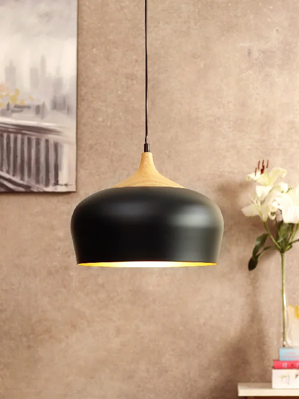 Industrial Style Ceiling Lights with Exposed Bulbs and Metal CagesViolan Pendant Light Industrial Style Ceiling Lights with Exposed Bulbs and Metal CagesViolan Pendant Light
